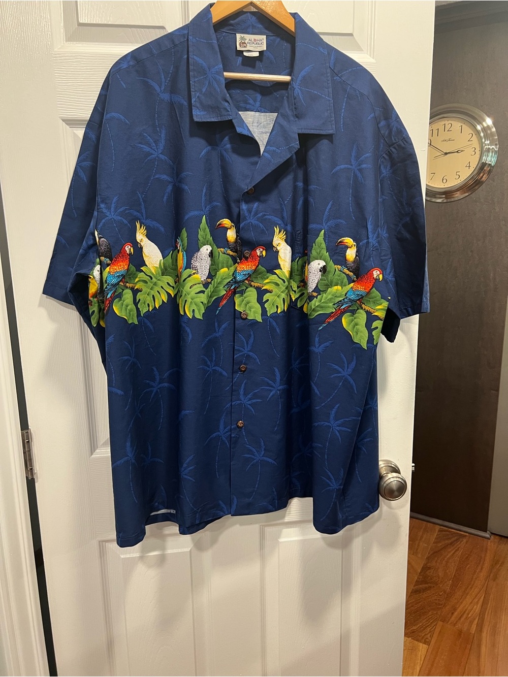 Aloha Republic Navy Blue Men’s Hawaiian Shirt with Tropical Print 4 XL